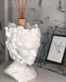 Арт-вазон "Медуза Горгона" (белый)