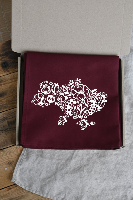 Фартук "Карта Украины" Петриковская роспись (белый) бордо