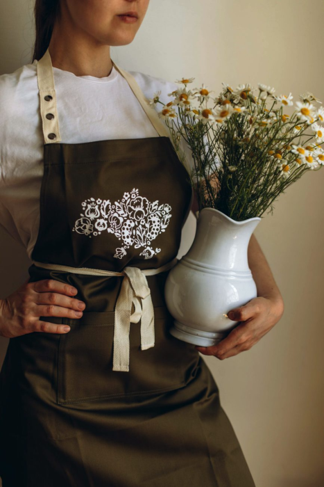 Фартук "Карта Украины" Петриковская роспись (белый) хаки